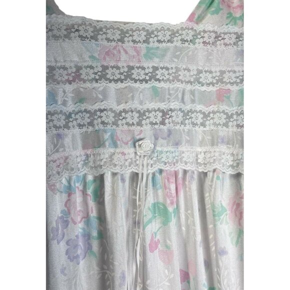 Vanity Fair Vintage Ivory White And Pink Floral Lacy Sleeveless NightGown Size M - Picture 8 of 12